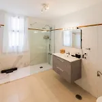 Tyler's House Ocean View Apartamento Costa Teguise