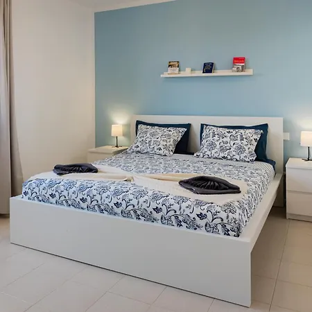 Апартаменты Tyler's House Ocean View